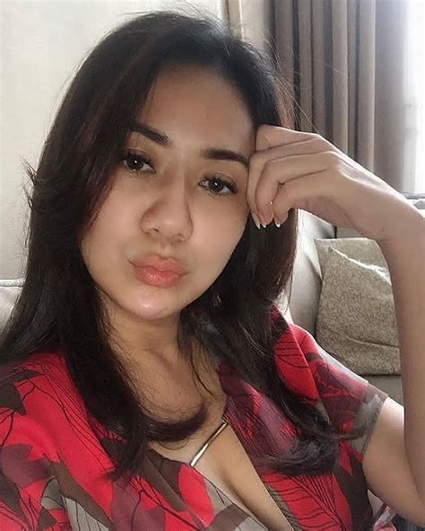 Ngentot Istri Montok Live BLING2